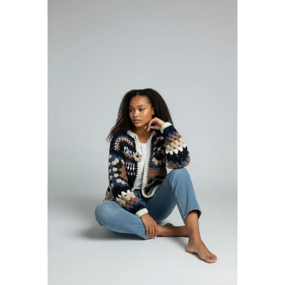 THE MIDNIGHT CARAMEL LATTE CARDIGAN - Picture 4 of 5